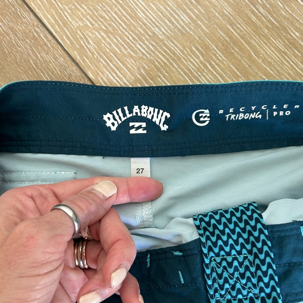 Big Boys Billabong Size 27 (16) Swim Trunks - Picture 4 of 4
